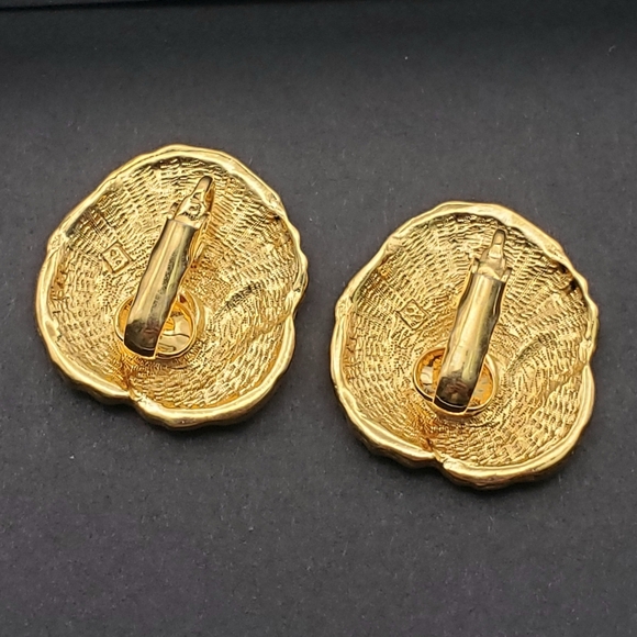 Pansy Flower Statement Enamel Clip Ons - Picture 3 of 6